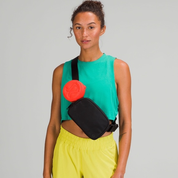 Lululemon Logo Pouch - Picture 4 of 5